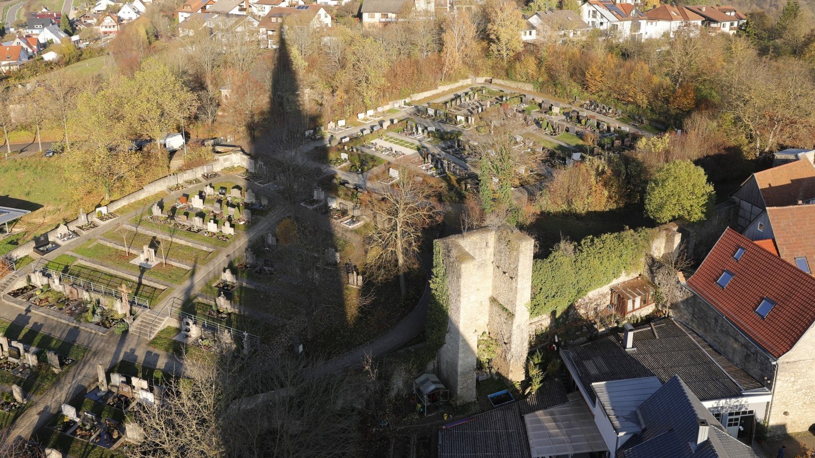 Luftbild Friedhof Grünsfeld